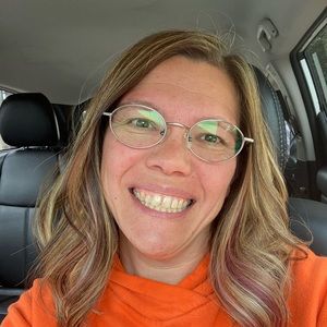 Meet your Posher, Becky